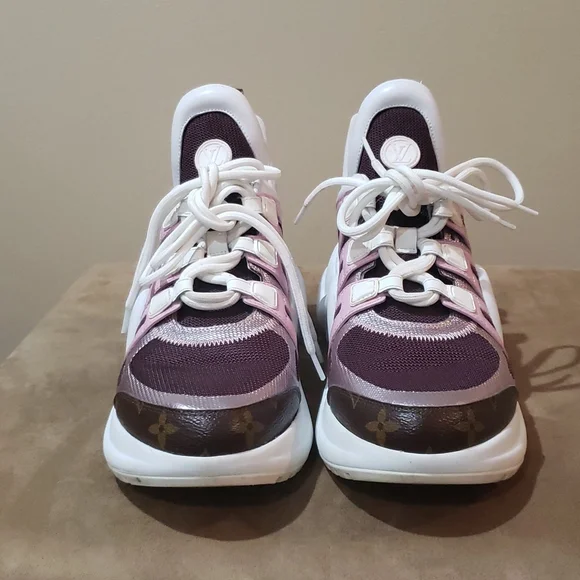 Authentic Archlight Louis Vuitton sneakers burgandy and pink (with dust bags) - Picture 2 of 11